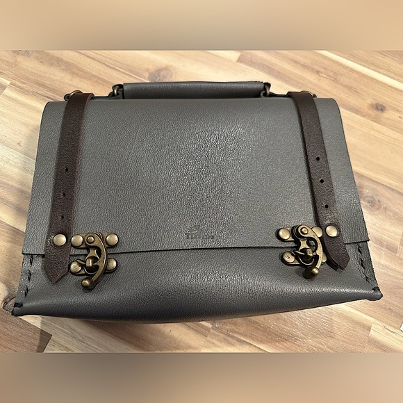 Handmade leather purse from South Korea - Picture 2 of 9